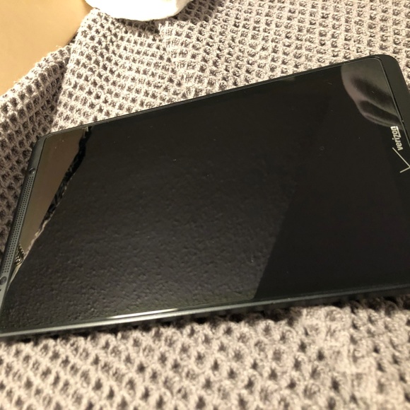 Verizon Ellipsis 8 QTAQZ3 16GB, Wi-Fi + 4G (Verizon) 8 inch Tablet - Picture 1 of 6